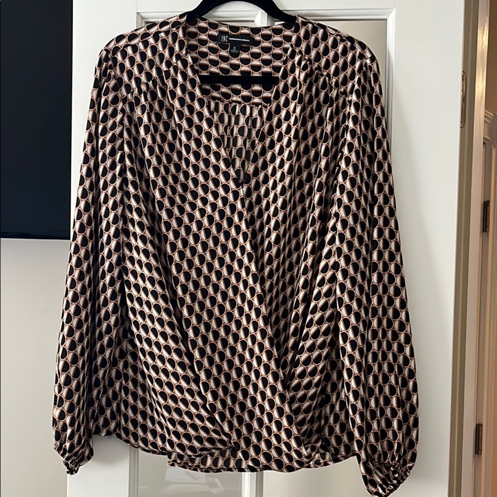 INC International Concepts Black and Gold Geometric faux wrap blouse. XL
